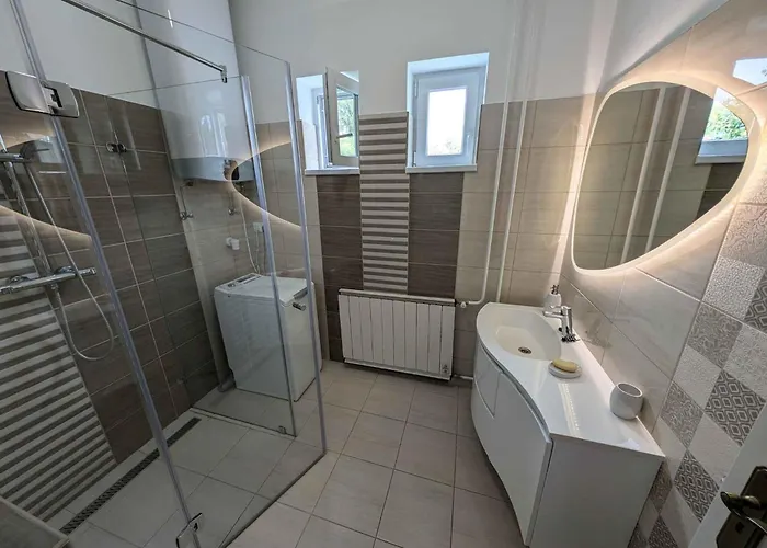 Anthony 2 By Interhome شقة *